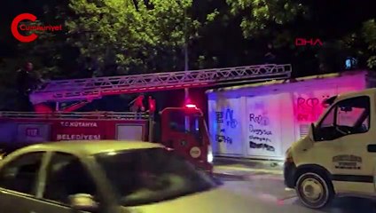 Kütahya'da anahtarını almak için çıktığı trafoda mahsur kaldı