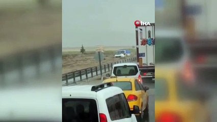 Şereflikoçhisar-Aksaray Karayolunu sel bastı, o anlar böyle görüntülendi
