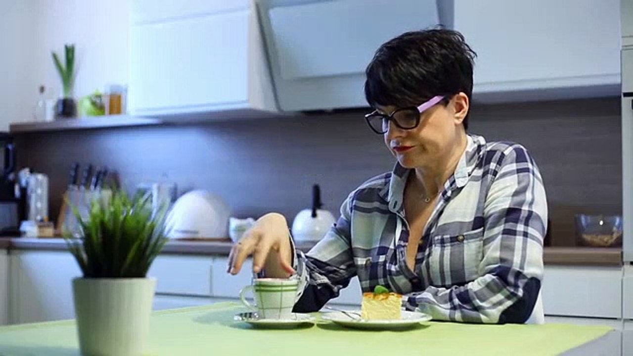 Sichere Anzeichen, dass JEMAND tiefe Einsamkeit verspürt, auch wenn DU es nicht denkst!