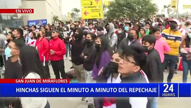 SJM: ¡Siempre alentando! hinchas de la Selección Peruana vivieron el repechaje en pantalla gigante