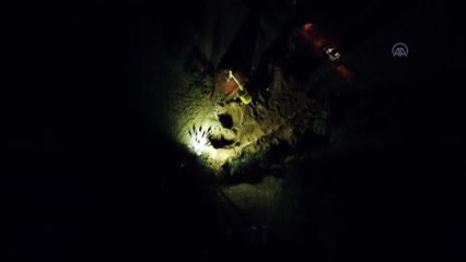 Kaybolan 2 genci su kuyusunda arama çalışması: 6 kişiye gözaltı