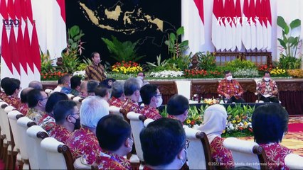 [Top3News] Ridwan Kamil Ziarah | Jokowi Sebut PM Minta Minyak Goreng | WNA Jepang Korban Begal