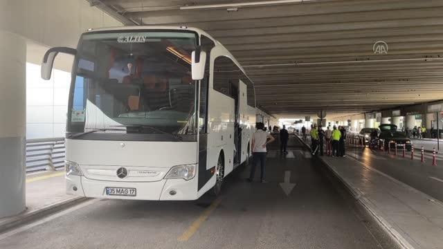 A Milli Futbol Takımı'nın rakibi Litvanya, Türkiye'ye geldi