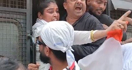 রাজভবনে কংগ্রেস কর্মীদের বিক্ষোভ |OneIndia Bengali