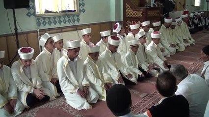 Kağızman'da hafızlıklarını tamamlayan 22 öğrenci icazet aldı