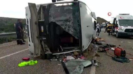 Antalya'da turistleri taşıyan otobüs kaza yaptı: 1 ölü, 22 yaralı