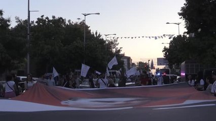 GAZİANTEP - Şampiyon olan spor kulüpleri kortej yürüyüşü düzenledi