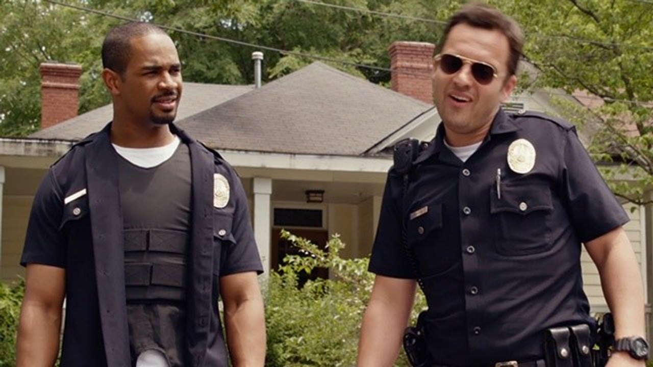 Let's Be Cops - Trailer zur Buddykomödie