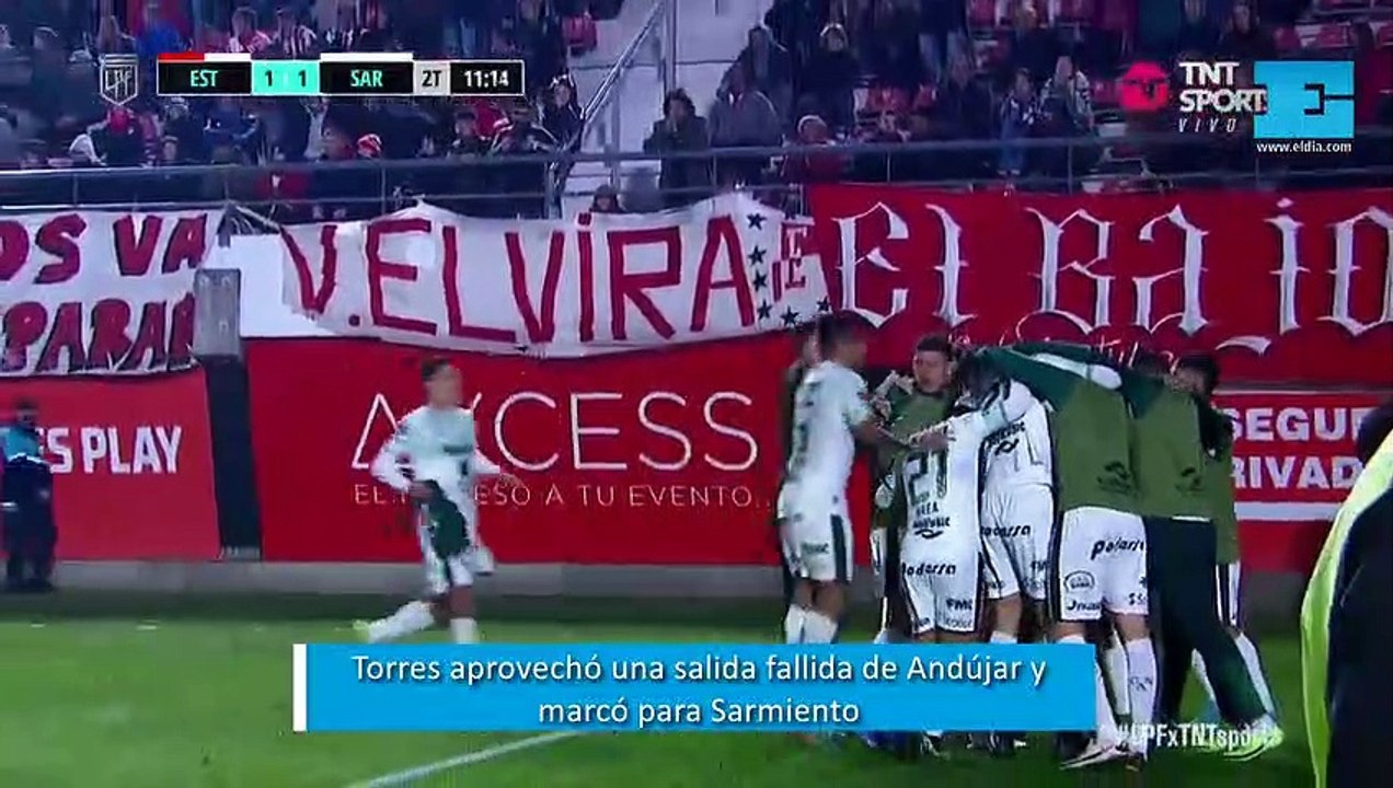 Torres aprovechó una salida fallida de Andújar y marcó para Sarmiento