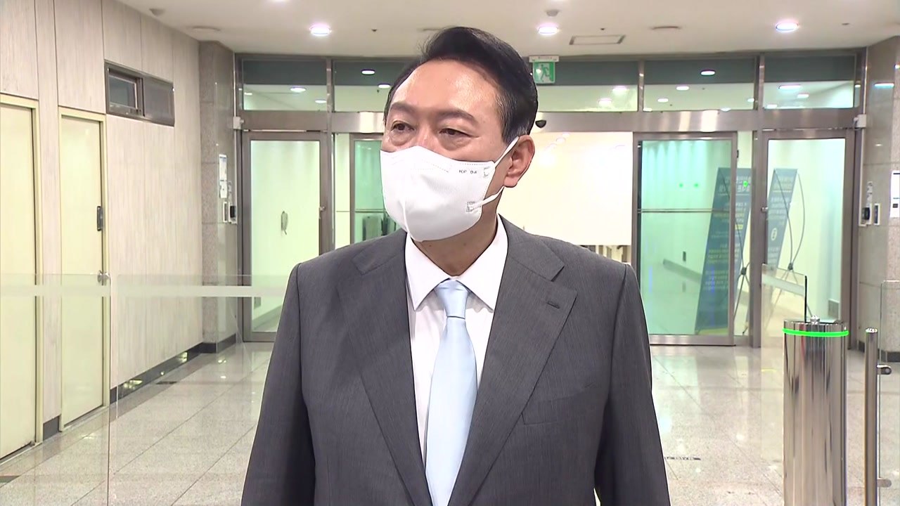 화물연대 갈등 불씨 지적에 尹 "경제 위기 살얼음판, 협력해야" / YTN