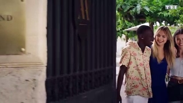 Ici tout commence : le nouveau générique avec Ambre, Kelly, et Lionel (été 2022)