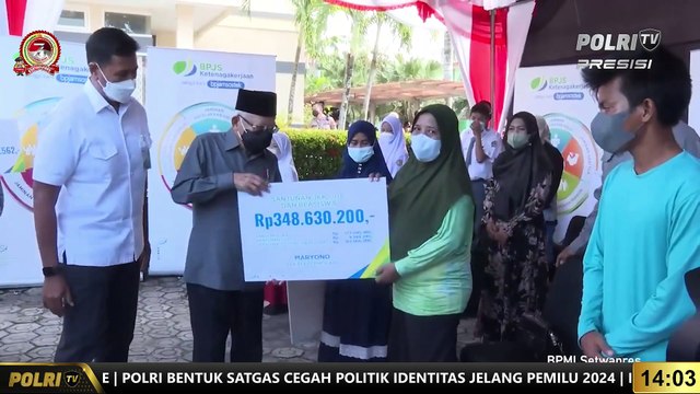 PRESISI UPDATE 14.00 WIB : Ma'ruf Amin Serahkan Bansos untuk Masyarakat Bangka Belitung