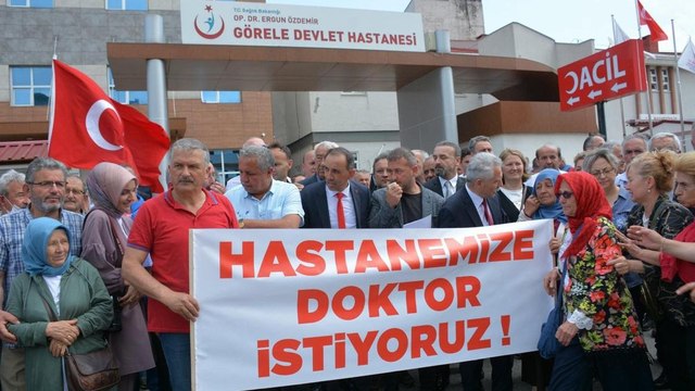 Vatandaşın doktor isyanı: Ekmek paramızı yola veriyoruz