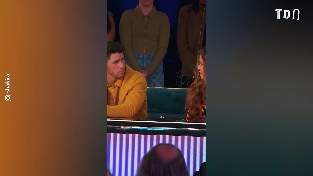 La danse super sexy de Shakira avec le célèbre chanteur Nick Jonas en plein direct !