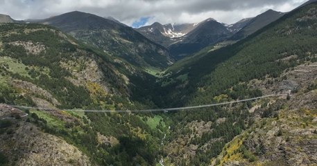 En Andorre, ce pont suspendu de 603 mètres est le deuxième plus long au monde
