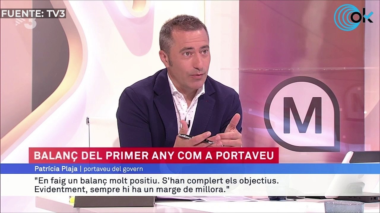 TV3 censura el escote de la portavoz del Govern y le sube la camiseta para tapar el pecho