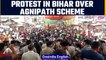 Bihar: Defense job seekers protest in Muzaffarpur & Buxar | Oneindia News *news