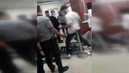 Görevlilerle tartışıp sandalyeyi fırlattı, "Hastaneyi başınıza yıkarım" diyerek tehditler savurdu