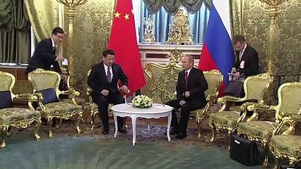 Xi garante a Putin apoio da China em segurança e soberania