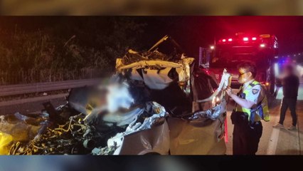 고속도로에서 차량 넉 대 잇따라 추돌...2명 숨져 / YTN