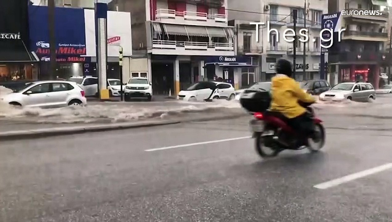 Heftige Regenfälle und Hagel im Urlaubsparadies: Land unter in Thessaloniki