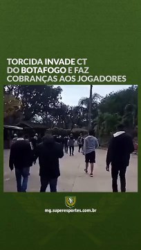 Torcedores invadem CT do Botafogo