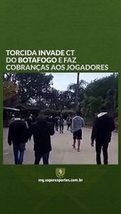 Torcedores invadem CT do Botafogo