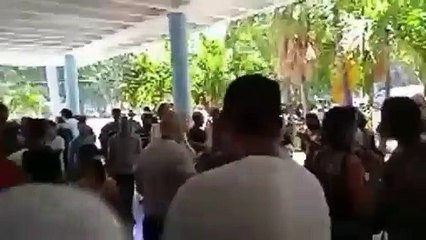 Cubana denuncia que la UJC se quedó con la mayoría de las entradas para el concierto de Pablo Milanés