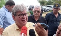 Sorrindo, João Azevêdo responde se seu candidato a vice será de Campina Grande ou do Sertão