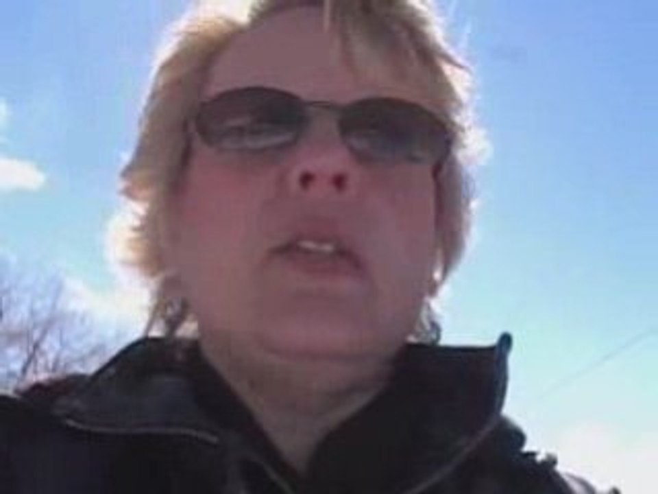 Stop Chasing Your Leads!   Attraction Marketing 101