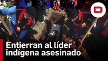 Entierran al líder indígena asesinado al suroeste de Colombia