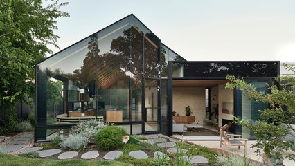 Parkside Residence in Australia by Ashley Halliday