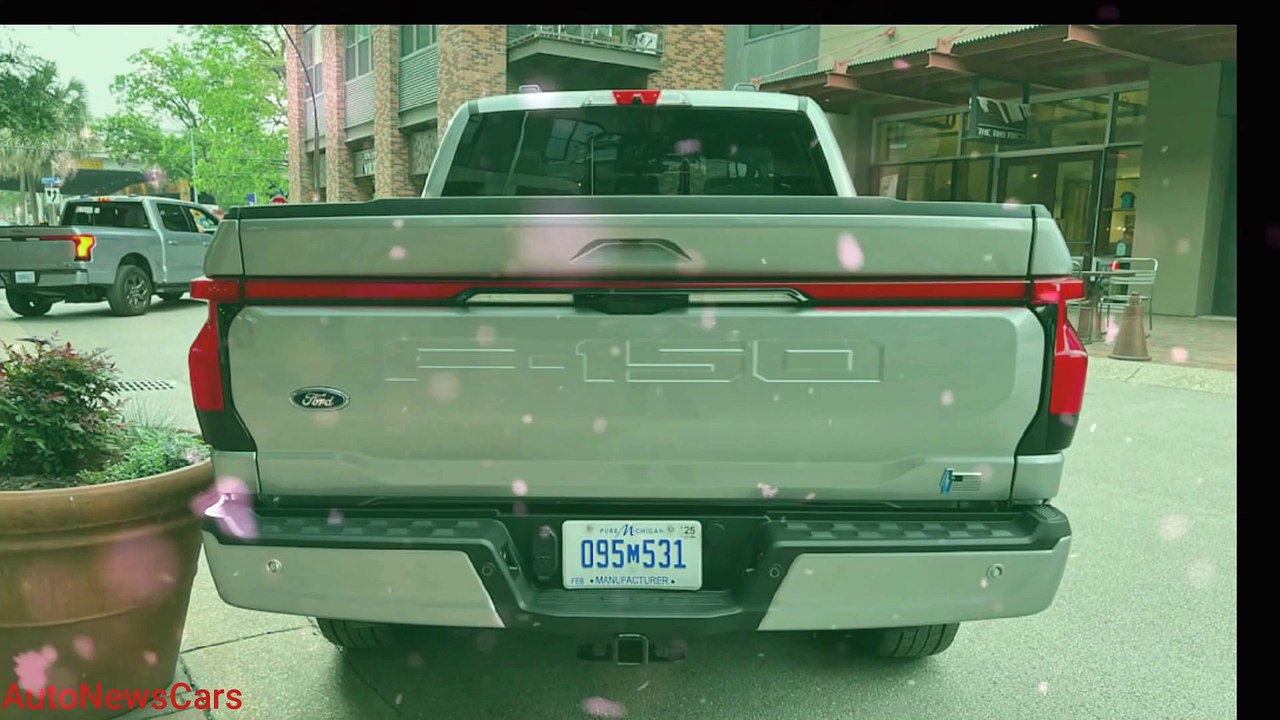 2022 Ford F-150 Lightning First Drive Revi