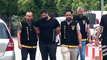 Bagajından 11 ruhsatsız tabanca çıktı, ‘Yolda buldum’ dedi