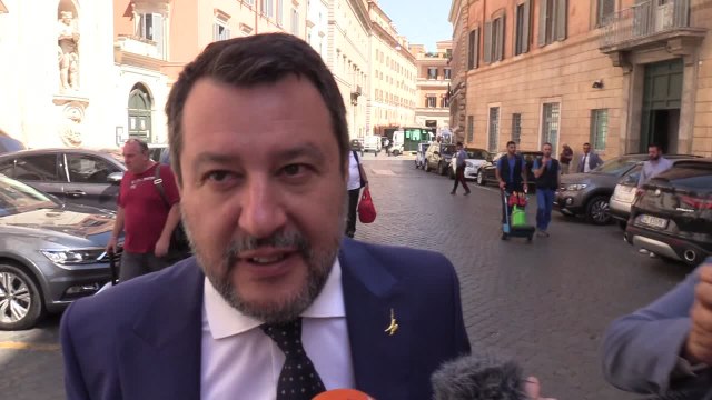 Governo, Salvini: Ultimatum? Sto lavorando sullo sconto benzina