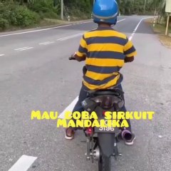 Lucu Ngakak Abis, Jadi Pembalap Motocross Apa MotoGP ?