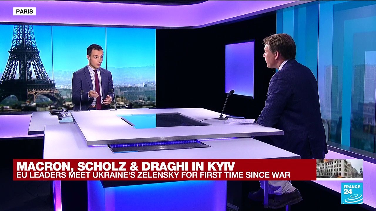 Ukraine needs strong signal from EU & NATO, Macron said ahead of Kyiv visit