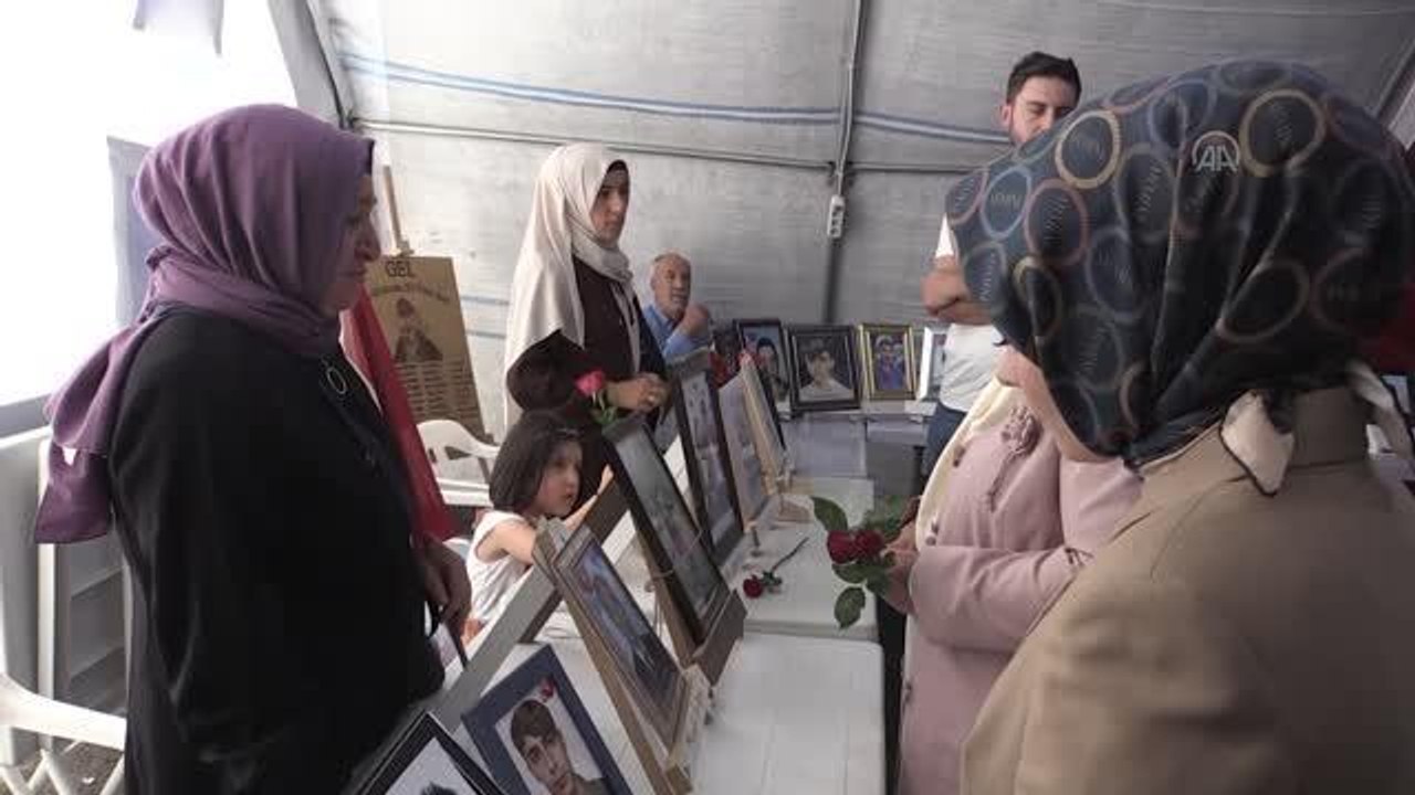 DİYARBAKIR - AK Parti Kahramanmaraş Milletvekili Öçal, Diyarbakır annelerini ziyaret etti