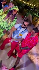 El Alfa Zion y Lennox challenge Gogo Dance