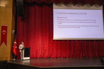 Atatürk Üniversitesi akademisyenleri ile çalışanlarına ilk yardım eğitimi