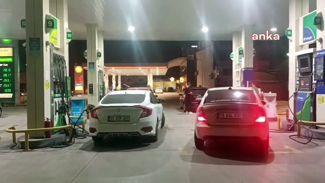 Motorine gelen zamma tepki gösteren taksici: Bu gidişle kaos çıkar, yağmalama başlar bu ülkede