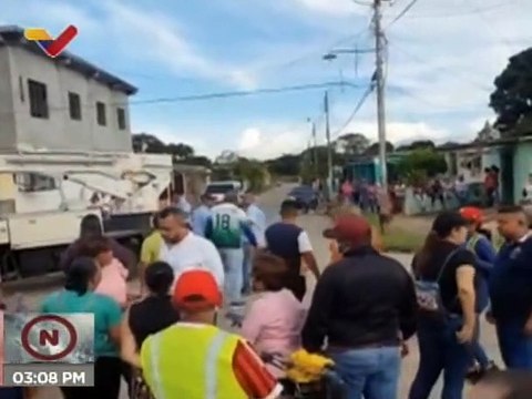 Bolívar | Instalan dos nuevos transformadores eléctricos en la Parroquia Pedro Cova