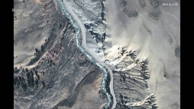 Dezenas de pessoas são resgatadas por helicóptero de inundação em Yellowstone