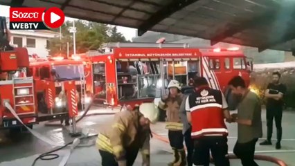 Üsküdar'da ahşap binada yangın