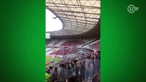 Torcida do Atlético-MG faz a festa durante a entrada do time em campo