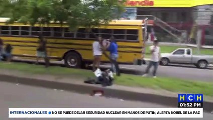 ¡Destartalado! quedó un vehículo por un conductor que robó el derecho a vía y se dio a la fuga en la capital