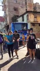 Guagua impacta una edificación en Centro Habana