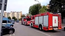 Milano, via Bolla: maxi-operazione della Polizia, si cercano spranghe e bastoni