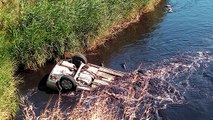 Tekirdağ’da otomobil dereye uçup suya gömüldü