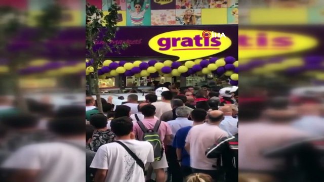Küçükçekmece'de neler oluyor? 14 yaşındaki kıza 'taciz' iddiası ortalığı ayağa kaldırdı
